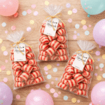 Dekorativne svilene bombone jagoda punjene čokoladom