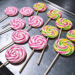 Rođendanska lizalica sa porukom Happy Birthday