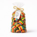 Svilene bombone breskva punjena čokoladom za candy bar