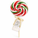 Božićna lizalica spiralnog dizajna u prazničnim bojama