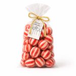 Svilene bombone jagoda crveno bele za candy bar