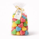 Dekorativne šarene žele bombone u obliku srca