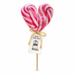 Crveno bela lizalica srce kao poklon