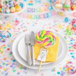 Rainbow lizalica u roze, žutoj i zelenoj boji za dečiji rođendan